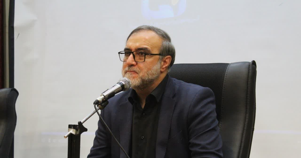 اکبر زاده
