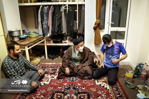 حضور سرزده حجت الاسلام والمسلمین سیدمحمدعلی آل هاشم امام جمعه تبریز و نماینده ولی فقیه در آذربایجان شرقی به مناسبت روز دانشجو درخوابگاه دانشجویان دانشگاه تبریز