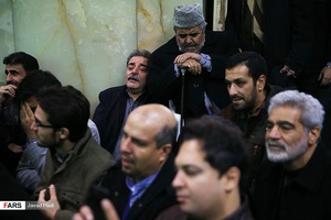 حضور علی انسانی مداح اهل بیت (ع) در مراسم ختم مرحوم حبیب الله چایچیان