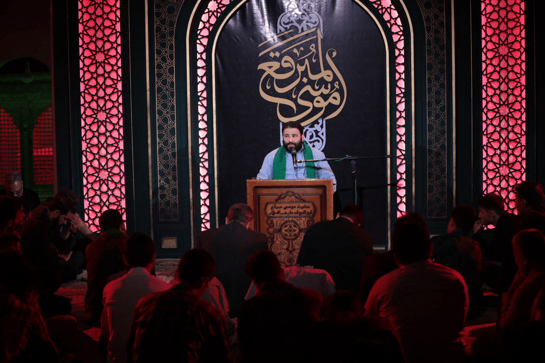 تصاویر/ اقامه دعای کمیل و ندبه در حرم حضرت موسی مبرقع(ع) قم