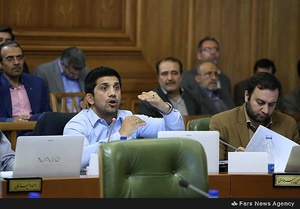 دفاع علیرضا دبیر از لایحه مورد بررسی در جلسه شورای شهر تهران
