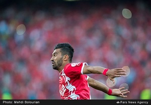 شادی رامین رضائیان بازیکنان پرسپولیس پس از به ثمر رساندن گل اول به راه آهن
