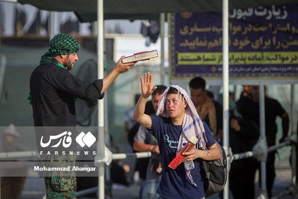 عبور زائران خارجی از مرز چذابه