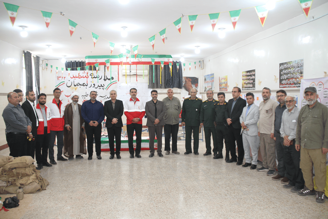 افتتاح نمایشگاه پدافند غیر عامل در دبیرستان شاهد امام جواد علیه السلام