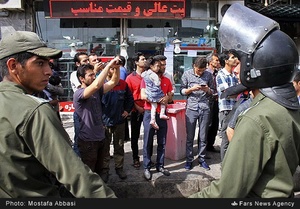 حفظ امنیت توسط نیروهای انتظامی در اجرای طرح جمع آوری و دستگیری ارازل و اوباش در مشهد