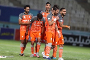 گزارش تصویری از دیدار سایپا مقابل ماشین سازی و پیروزی حیاتی نارنجی‌پوشان