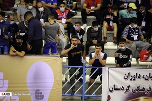 رقابت‌های انتخابی تیم ملی کشتی فرنگی جوانان در سنندج