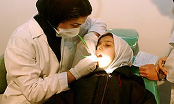 معاینه پزشک دندانپزشکی
