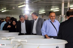 بازدید وزیر جهاد کشاورزی از مرکز تحقیقات شیلات بافق