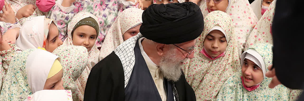 تصویر سربرگ نمایه‌ی ‌ندا حکمت نیا‌