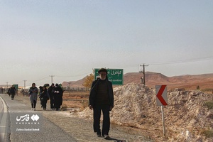 زائران پیاده امام رضا (ع) 