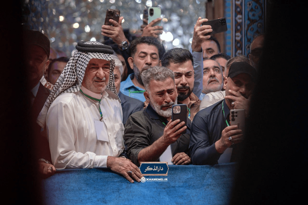 حضور جمعی از موکب‌داران عراقی در رواق دارالذکر