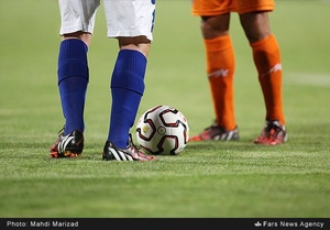 دیدار تیم‌های فوتبال استقلال تهران و سایپا