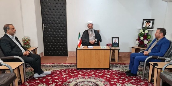 دیدار مدیرکل جدید آموزش و پرورش استان سمنان با نماینده ولی فقیه در استان سمنان