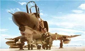 اولین خلبان شهید کشور خلبان و قهرمان کرد خالد حیدری
