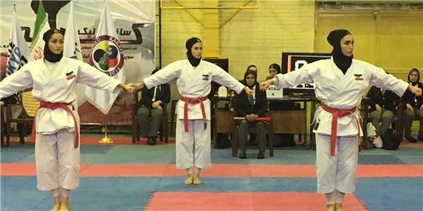 کاتا، بانوان