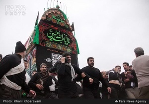 آیین نخل گردانی در مزینان سبزوار