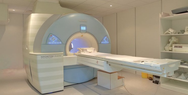 دستگاه MRI