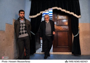 حضور حبیب الله عسگراولادی در همایش ۹ دی جبهه پیروان