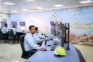 افتتاح فاز 14 پارس جنوبی با حضور رییس جمهور