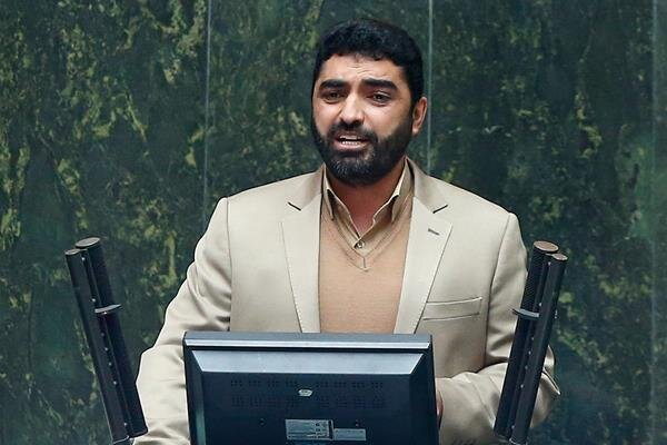 احمد راستینه
