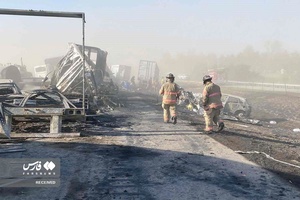 طوفان گرد و خاک در بزرگراه آمریکا 