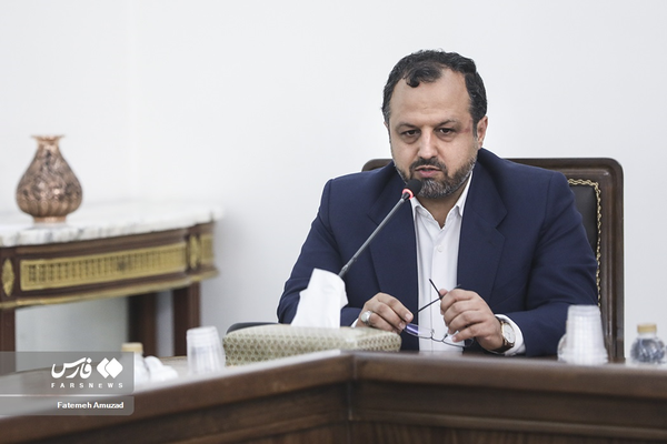 احسان خاندوزی وزیر امور اقتصادی و دارایی