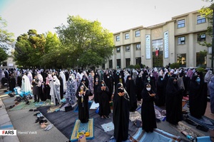  اقامه نماز عید سعید فطر 1400 در دانشگاه تهران