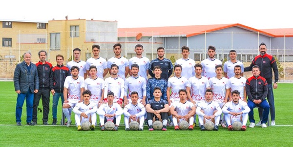 جوانان تراکتور