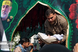 تشییع پیکر «شهید نیلفروشان»