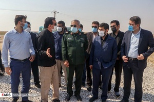 سردار محمدرضا یزدی ، فرمانده سپاه تهران گفت : حتما خوزستان به گردن کشور و مردم دین بزرگی دارد و باید کمک کرد تا این مشکلات حل شود