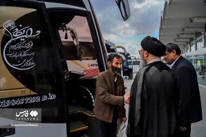 دیدار نوروزی امام جمعه تبریز با کارکنان دستگاه های خدمت رسان در تعطیلات نوروزی
