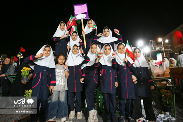 اجتماع دختران یزدی در روز دختر