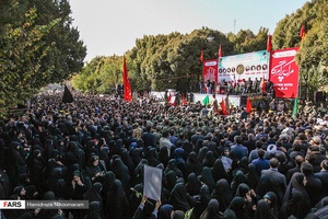 تشییع پیکر مطهر ۵ شهید تازه تفحص و شناسایی شده دفاع مقدس و دو شهید مدافع حرم در اصفهان