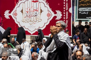 نماز ظهر عاشورا در استان ها /ارومیه