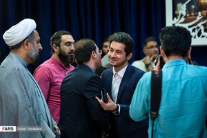 آیین رونمایی کتاب شعر یحیی
