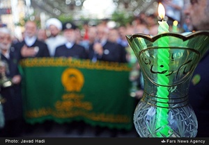 کاروان زیر سایه خورشید در حرم حضرت عبدالعظیم حسنی علیه السلام