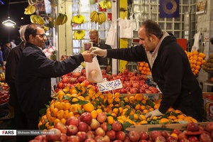 بازار به رنگ یلدا