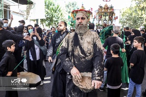 عزاداری ظهر تاسوعا در حسینیه کربلایی های مقیم تهران 