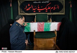 مراسم تشییع شهید گمنام در دانشگاه  علوم پزشکی ارتش