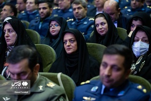 سلما بابایی فرزند شهید عباس بابایی در کنگره بزرگداشت شهدای نیروی هوایی ارتش