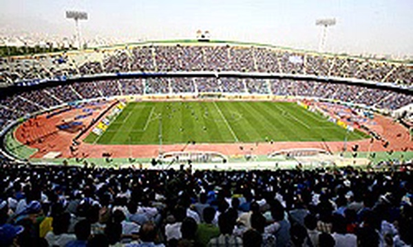 هوادار و ورزشگاه آزادی