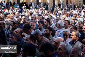 مراسم تشییع پیکر مطهر شهید مدافع حرم سعید آبیار در حرم حضرت عبدالعظیم