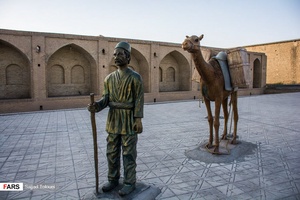 کاروانسرایی در دشت طلایی ری