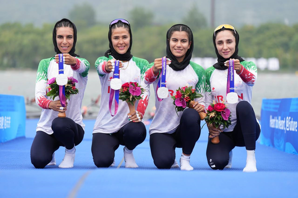 نازنین ملایی، مهسا جاور