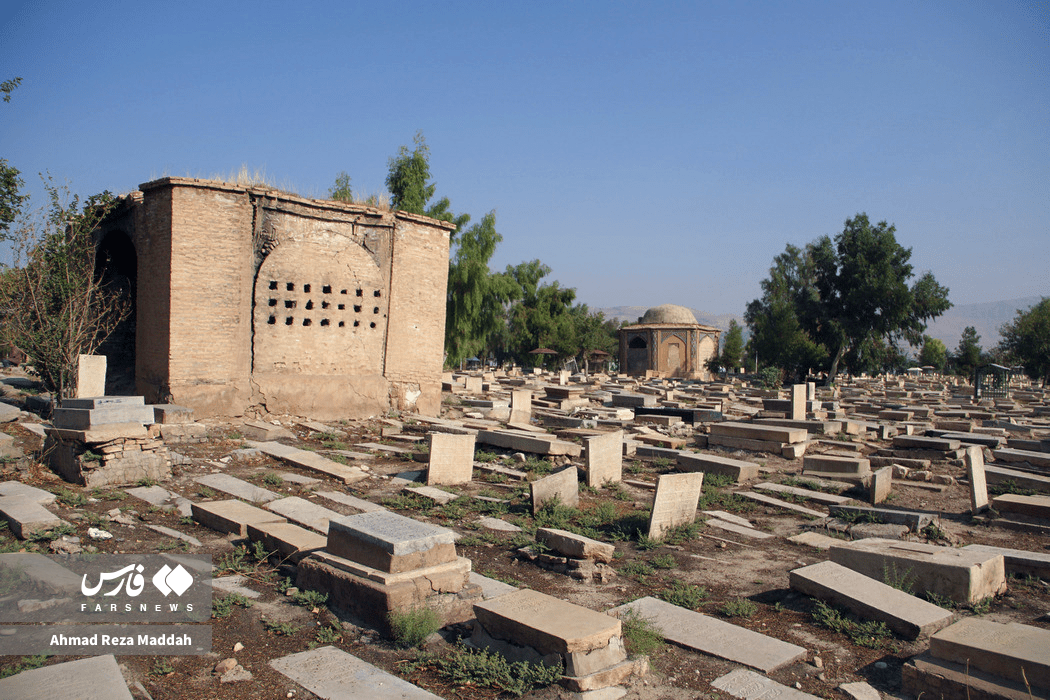 عکس| دارالسلام شیراز؛ روایت هزار سال تاریخ بر سنگ‌مزارهای کهن