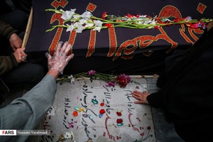 پیکر مطهر مادر در کنار یابود فرزند 16 ساله و مفقود الاثر برای دقایقی آرام گرفت