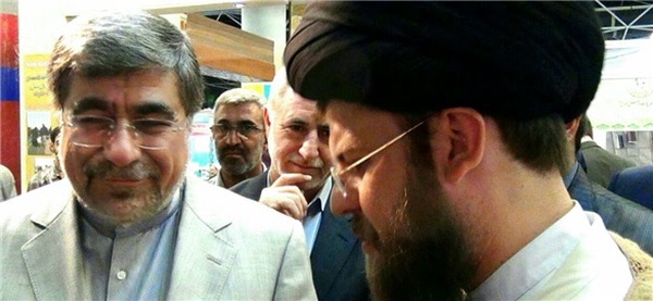 بازدید جنتی از غرفه انتشارات آیت الله صافی