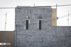 پیکر مطهر شهیدان گمنام دوران دفاع مقدس در سالروز شهادت شهید شاخص و مدافع حرم استان سمنان حاج «حسن شاطری» در استان سمنان تشییع می‌شود