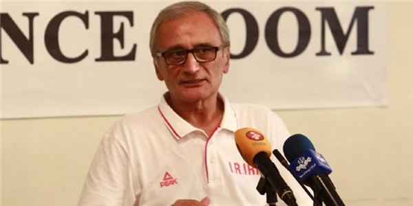 نوری سرمربی جوانان